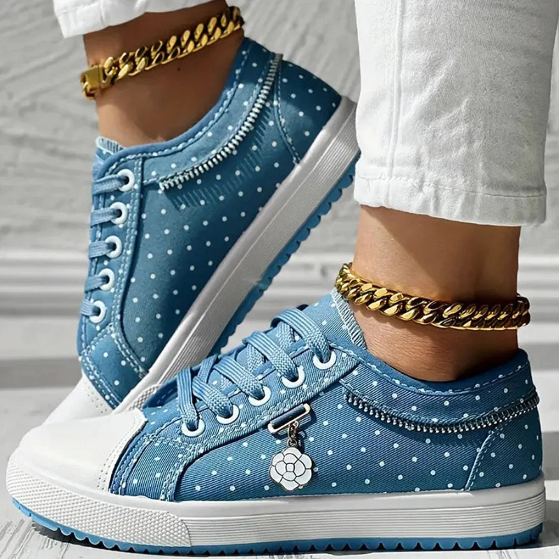 Light Blue | Closed / 43