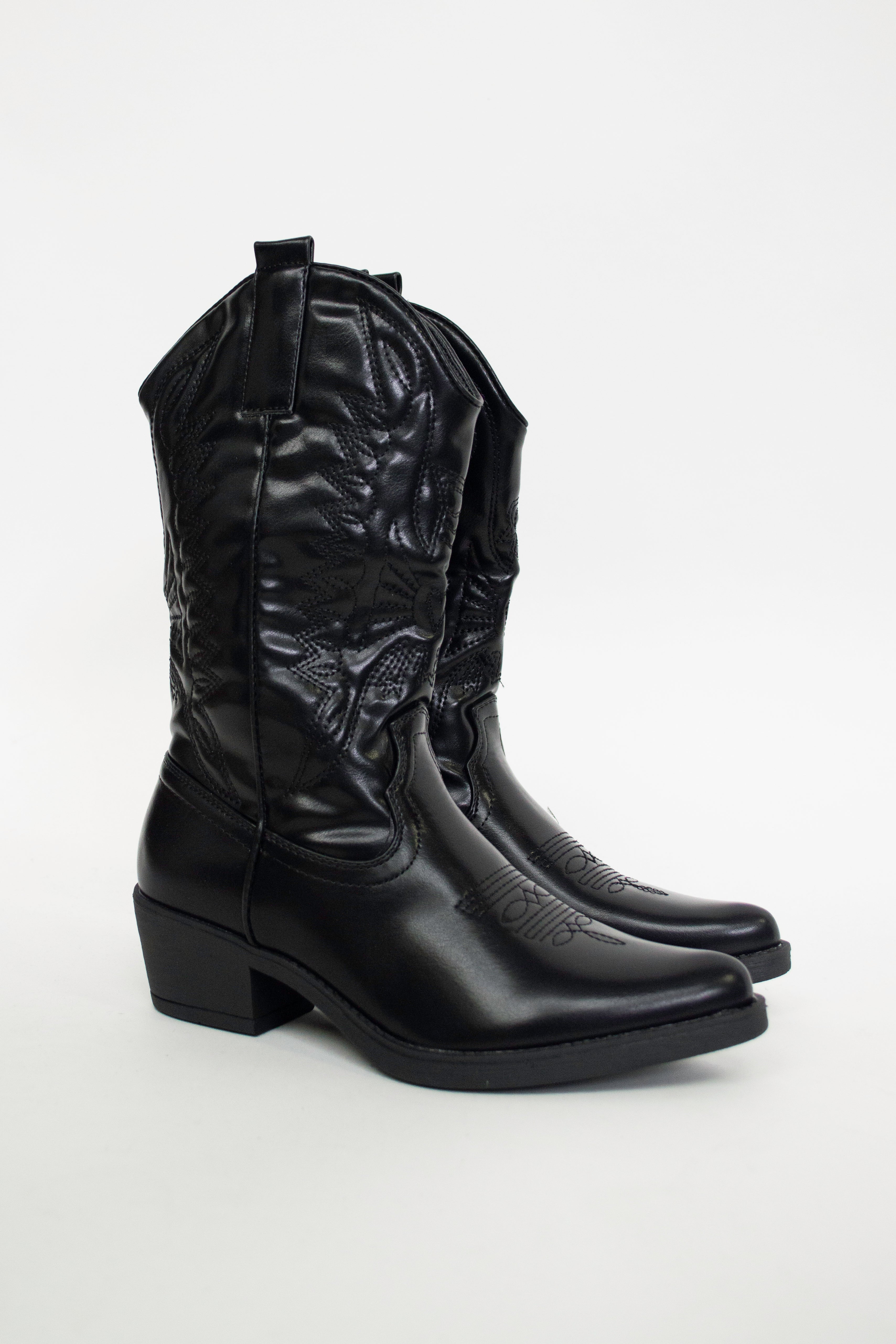 42 / Black