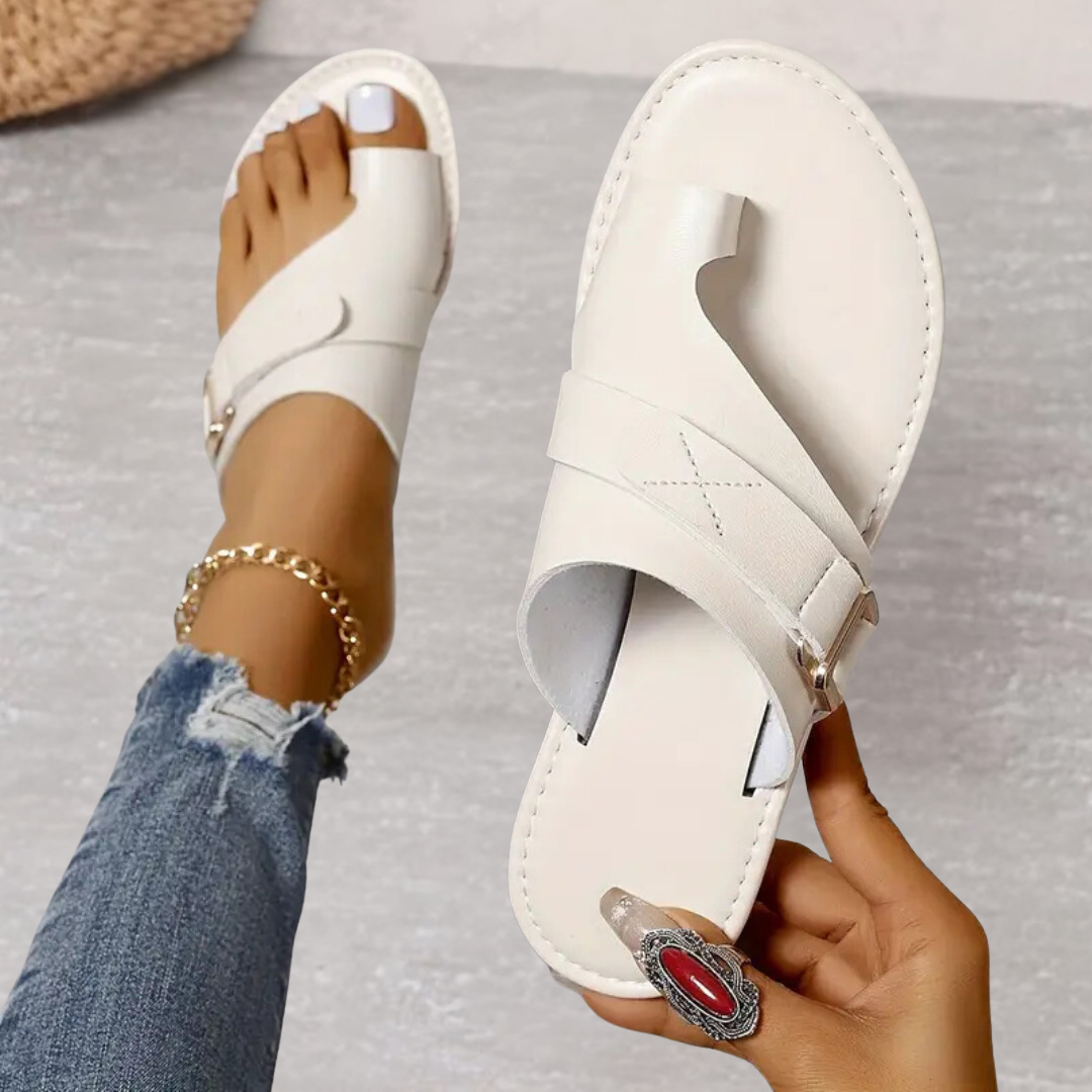 White / 43