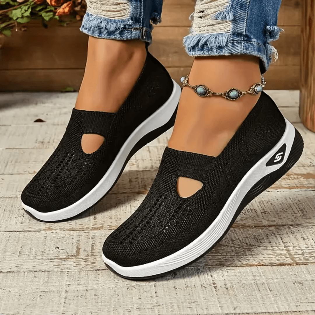 Black / 44