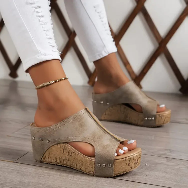 Beige / 47