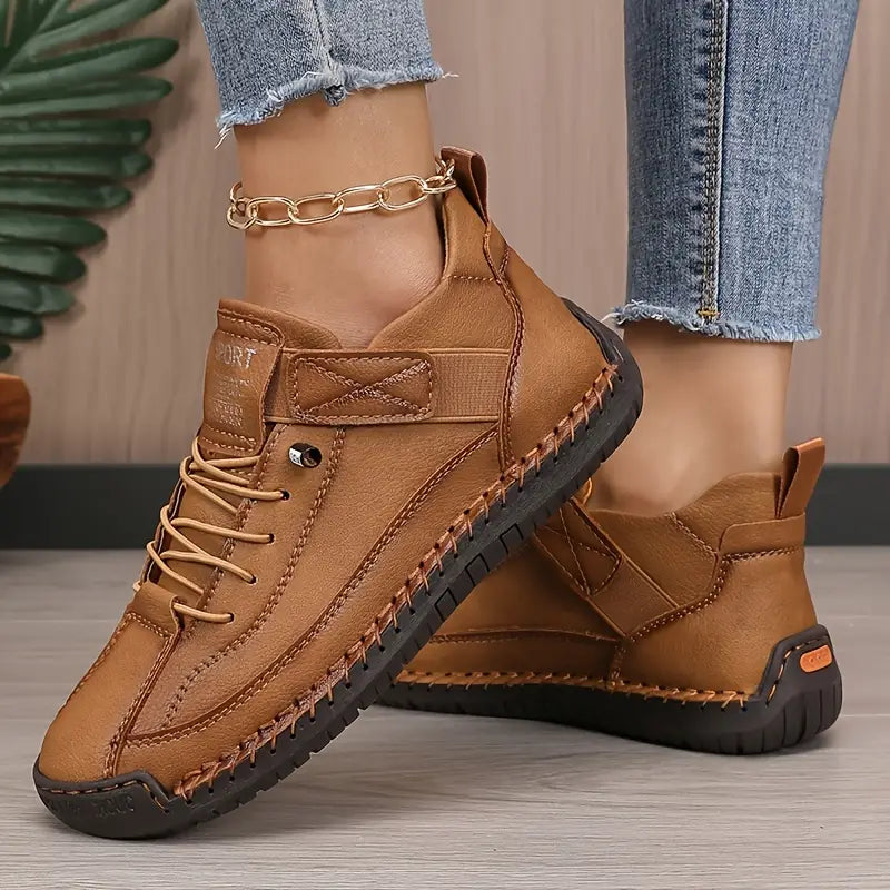 Khaki / 9
