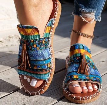 Style 2 (Nearly sold out) / 12 (43EU)